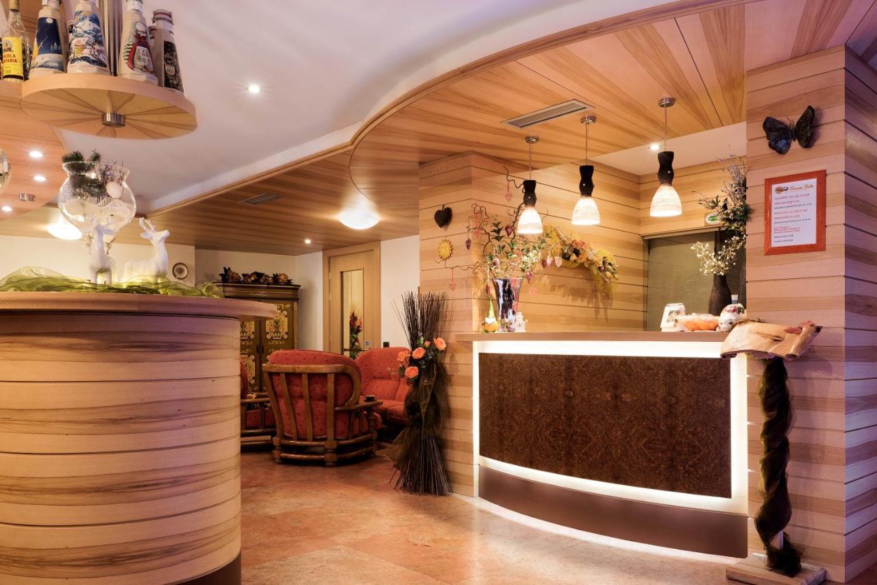 Hotel Sonne Sole Vigo di Fassa Eksteriør bilde