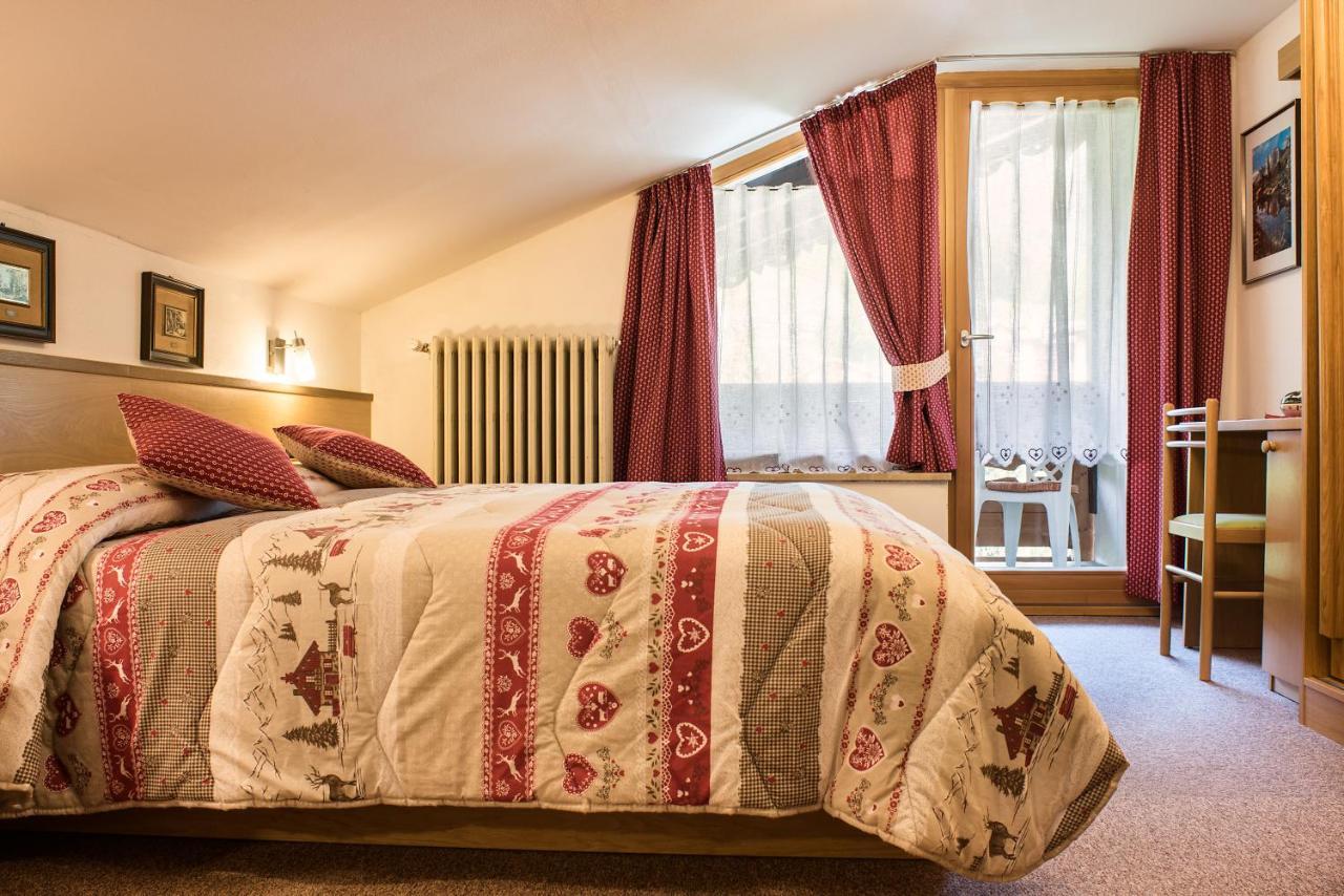 Hotel Sonne Sole Vigo di Fassa Eksteriør bilde