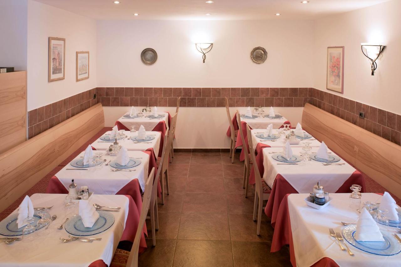Hotel Sonne Sole Vigo di Fassa Eksteriør bilde